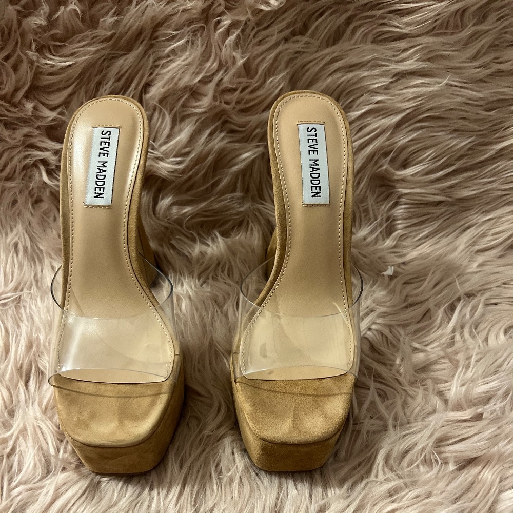 Steve Madden Beige/Tan Suede Platform Heels